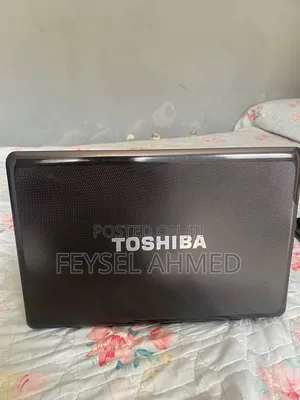 Laptop Toshiba Satellite M500 4GB Intel Core i5 SSD 256GB