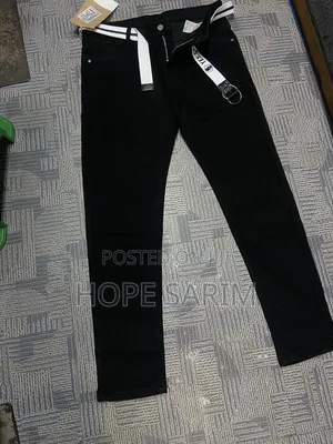 Premium Jet-Black Belted Men's Stretch Jeans –