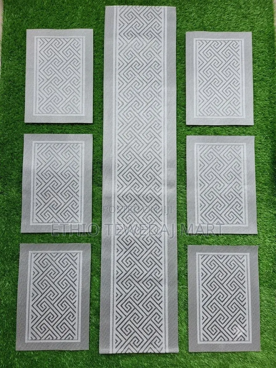 Striped Table Runner and Placemats Set Table Mat የጠረቤዛ ልብስ