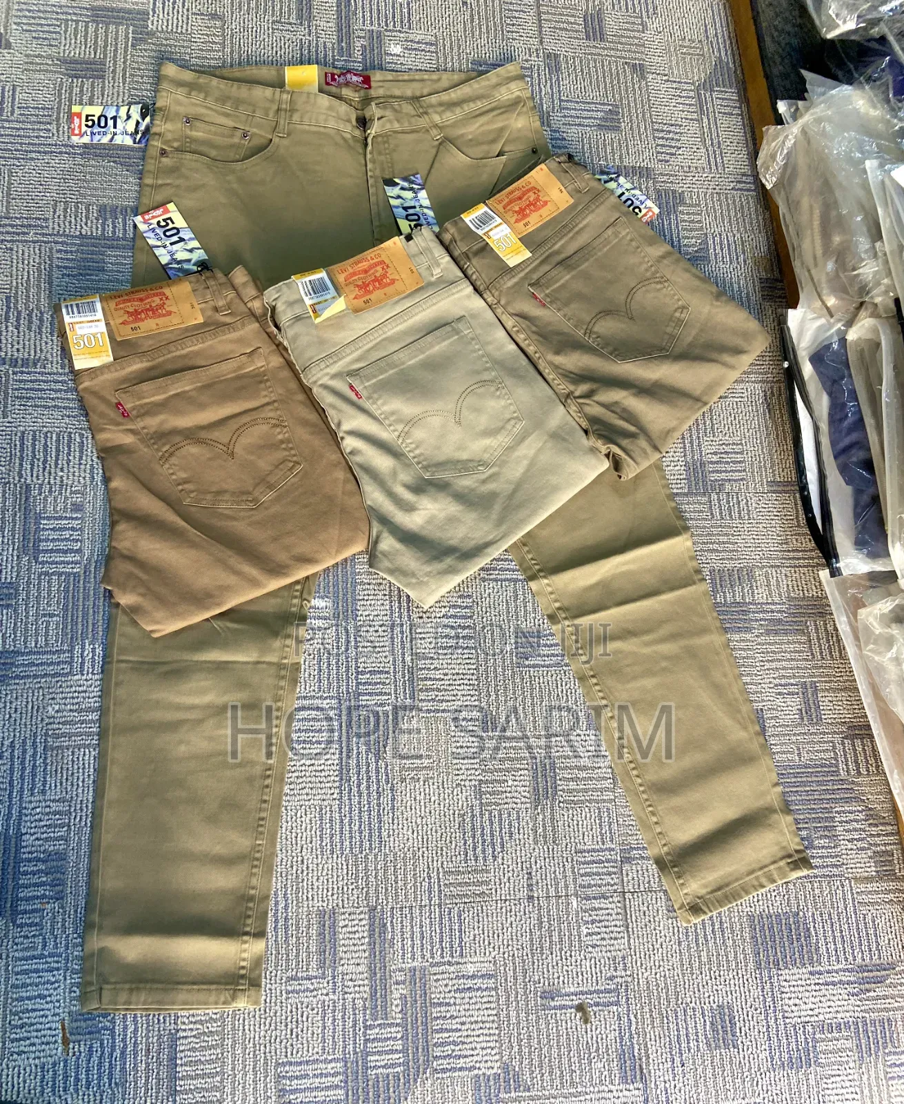 አዲስ ኦሪጅናል Levi's 501 Khaki የወንድ ሱሪዎች