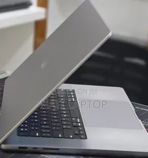 New Laptop Apple MacBook Pro 2021 M1 Max 64GB Apple M1 Max SSD 1T
