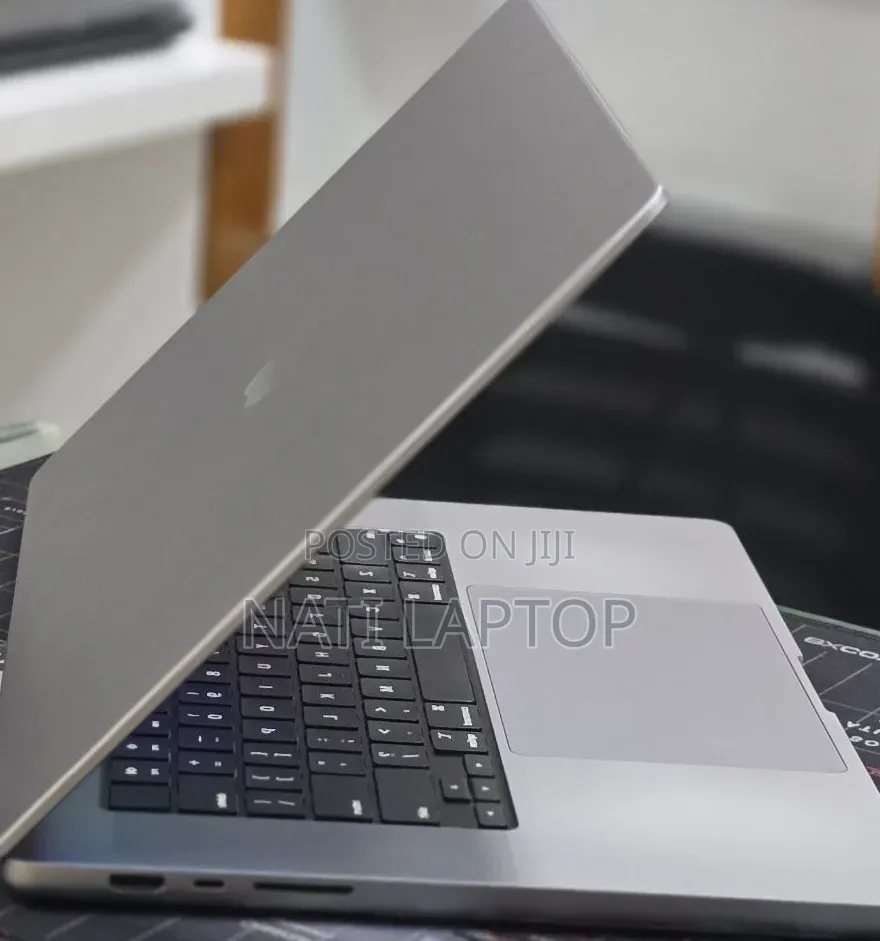 New Laptop Apple MacBook Pro 2021 M1 Max 64GB Apple M1 Max SSD 1T