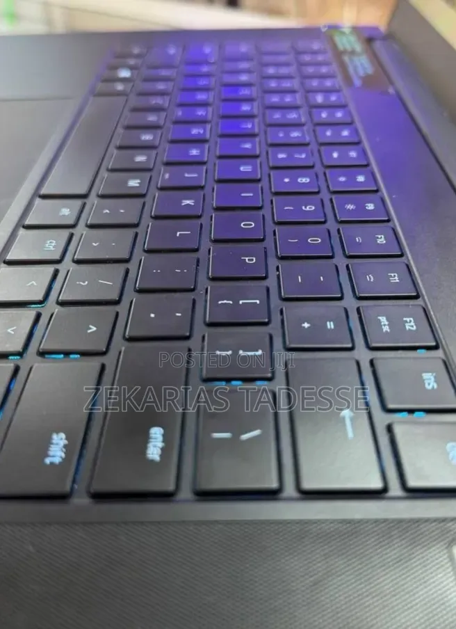 New Laptop Razer Blade 16GB Intel Core i7 SSD 512GB