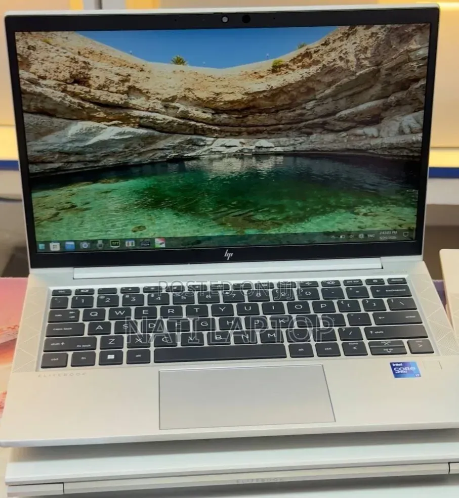 New Laptop HP EliteBook 830 G8 8GB Intel Core i7 SSD 512GB