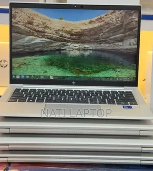 New Laptop HP EliteBook 830 G8 8GB Intel Core i7 SSD 512GB