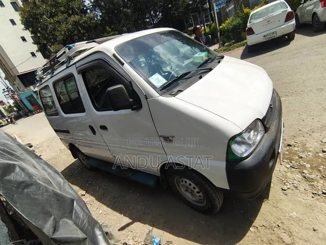 Suzuki Eeco 2025 White