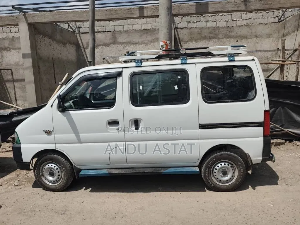Suzuki Eeco 2025 White