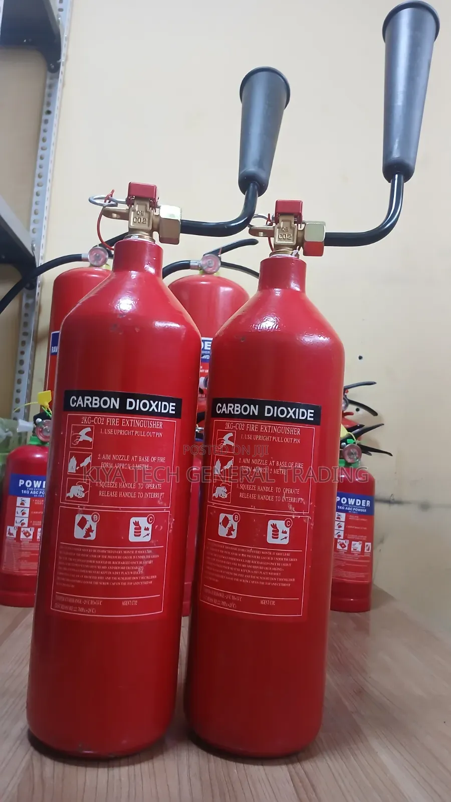 Essential Workplace Safety: 2kg CO2 Extinguisher for Offices & Labs