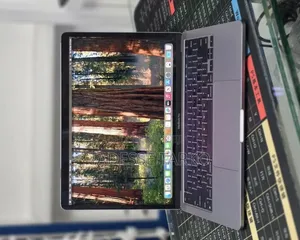 New Laptop Apple MacBook Pro 2020 M1 16GB Apple M1 Pro SSD 512GB
