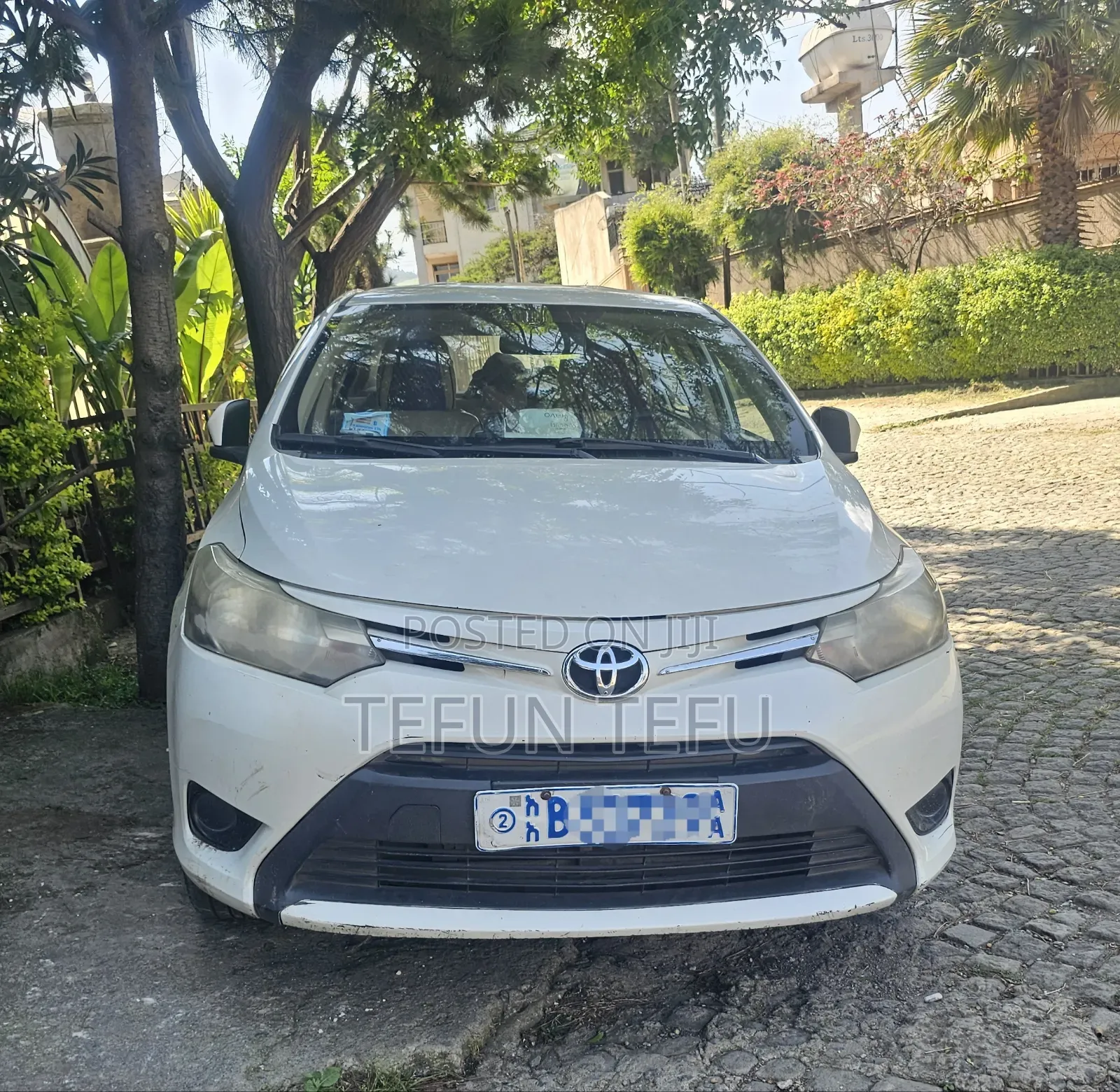 Toyota Yaris L Hatchback 5dr 2015 White