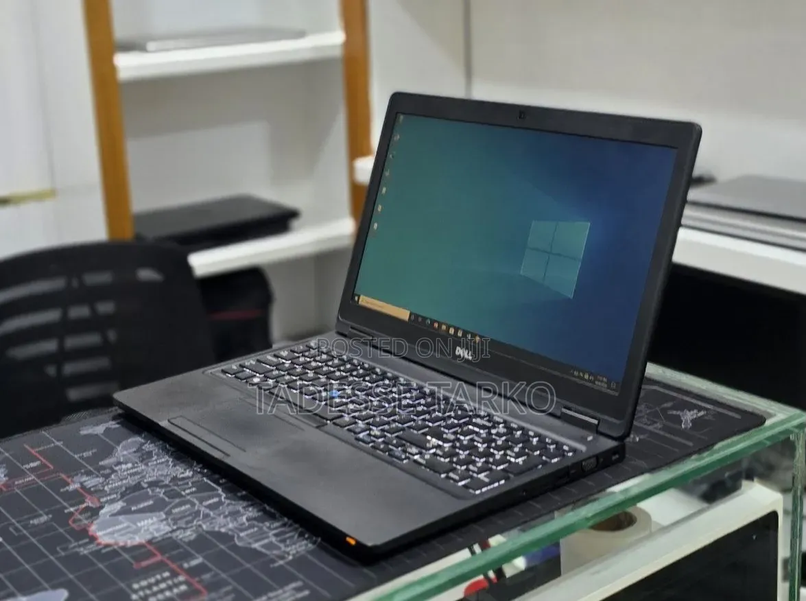 New Laptop Dell 8GB Intel Core i7 SSD 256GB