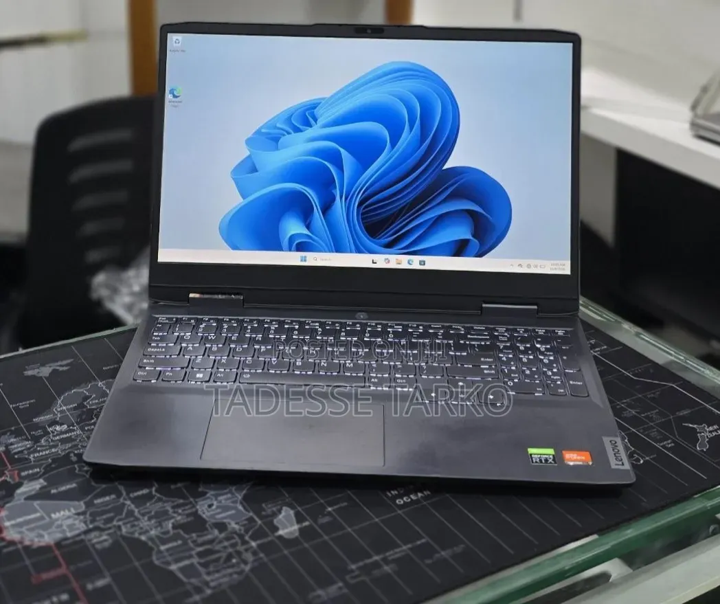 New Laptop Lenovo LOQ 15ARP9 16GB AMD Ryzen 7 SSD 512GB