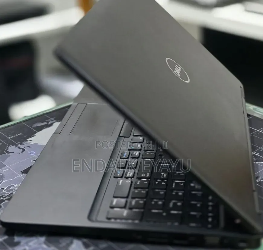 New Laptop Dell Latitude 15 3560 8GB Intel Core i7 SSD 256GB