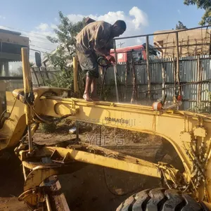 Komatsu Gd511 Motor Grader 2001