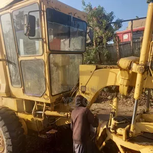 Komatsu Gd511 Motor Grader 2001