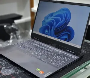 New Laptop Lenovo LOQ 15IRH8 16GB AMD Ryzen 7 SSD 512GB