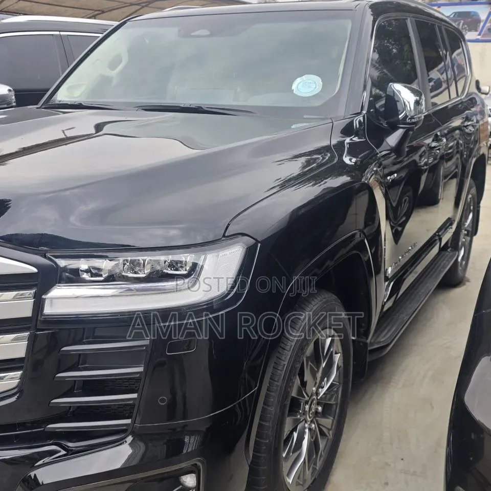 Toyota Land Cruiser 2025 Black