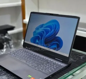 New Laptop Lenovo LOQ 15AHP10 16GB AMD Ryzen 7 SSD 512GB