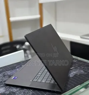 New Laptop HP OmniBook X Flip 16" 16GB Intel Core Ultra 7 SSD 1T