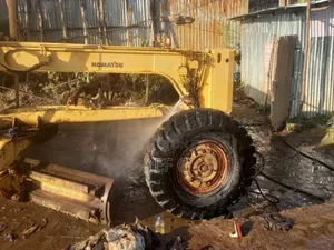 Komatsu Gd511 Motor Grader 2001