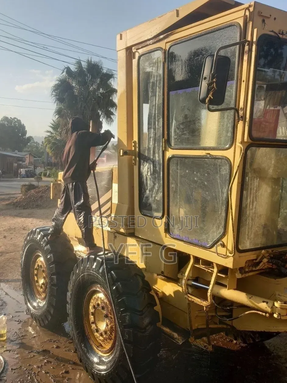 Komatsu Gd511 Motor Grader 2001