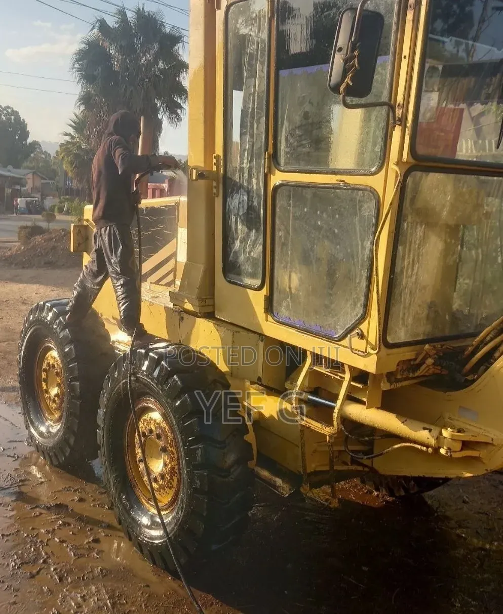 Komatsu Gd511 Motor Grader 2001