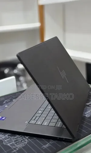 New Laptop HP OmniBook X Flip 16" 16GB Intel Core Ultra 7 SSD 1T