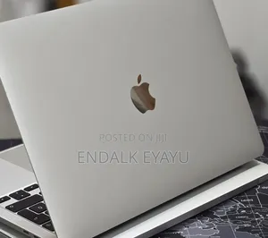New Laptop Apple MacBook Pro 2020 32GB Intel Core i7 SSD 512GB