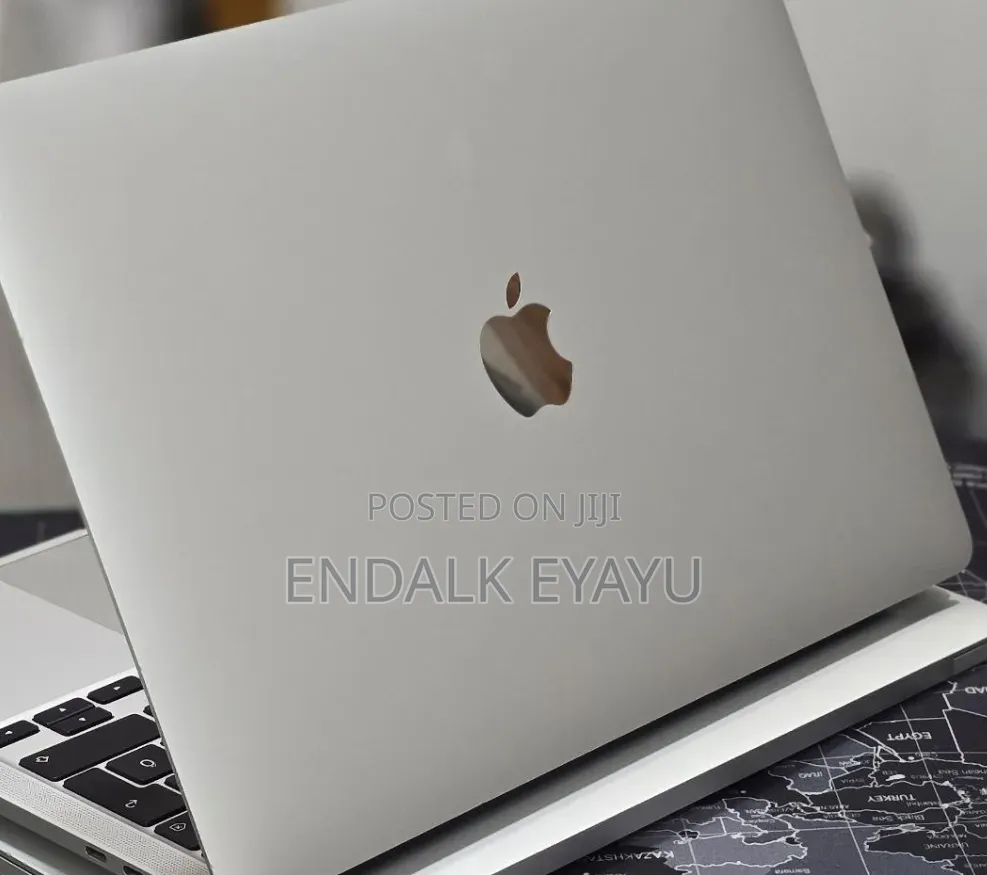 New Laptop Apple MacBook Pro 2020 32GB Intel Core i7 SSD 512GB