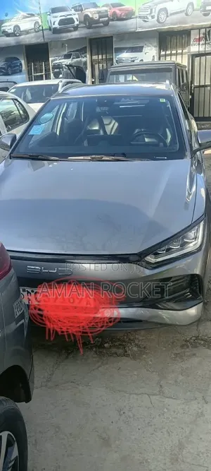 BYD E2 43 kWh 94 hp FWD 2024 Gray