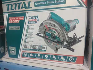 TOTAL 2200W Industrial Circular Saw