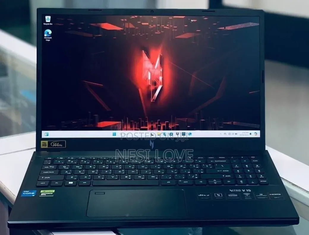 New Laptop Acer Nitro V 15 16GB AMD Ryzen 5 SSD 512GB
