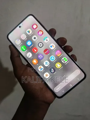 Samsung Galaxy Z Flip4 256 GB