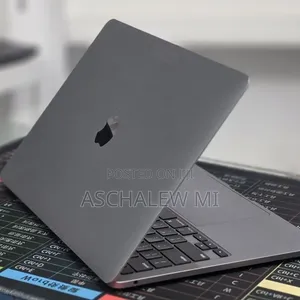 New Laptop Apple MacBook Pro 2020 M1 16GB Apple M1 SSD 512GB
