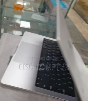 New Laptop Apple MacBook Pro 2024 M4 16GB Apple M4 Pro SSD 512GB