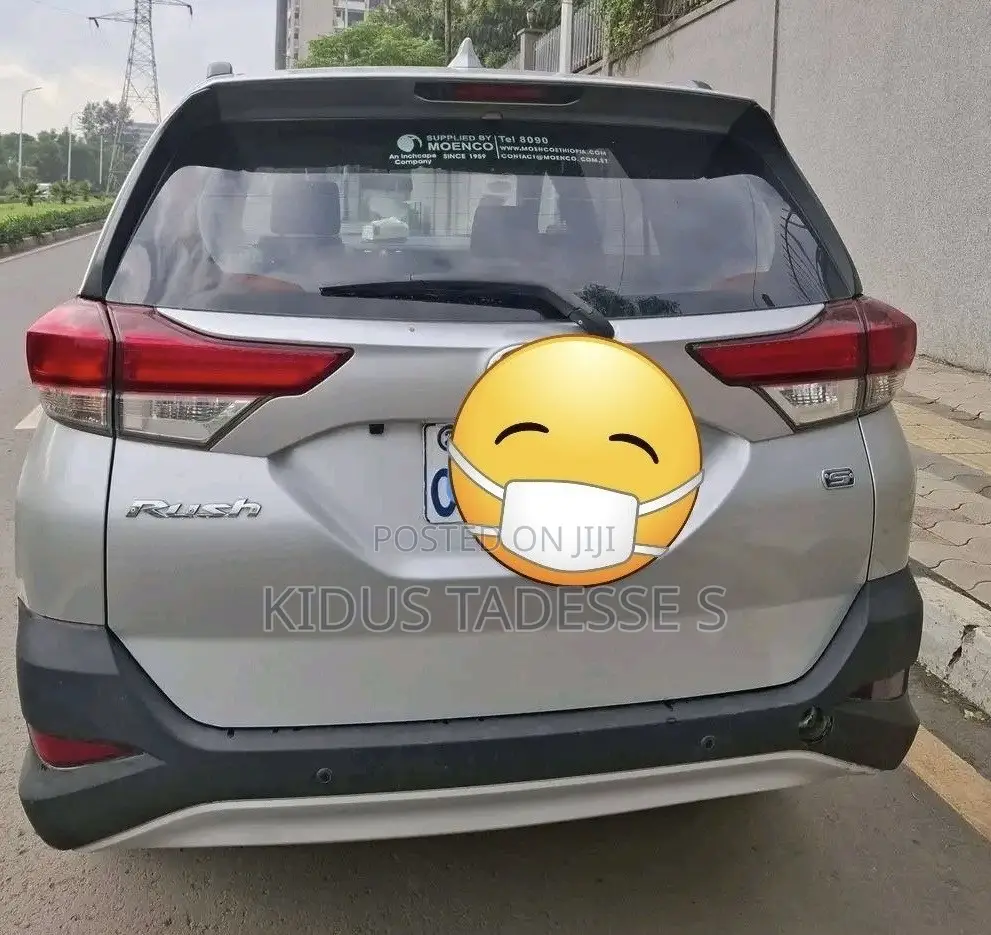 Toyota Rush 2022 Silver