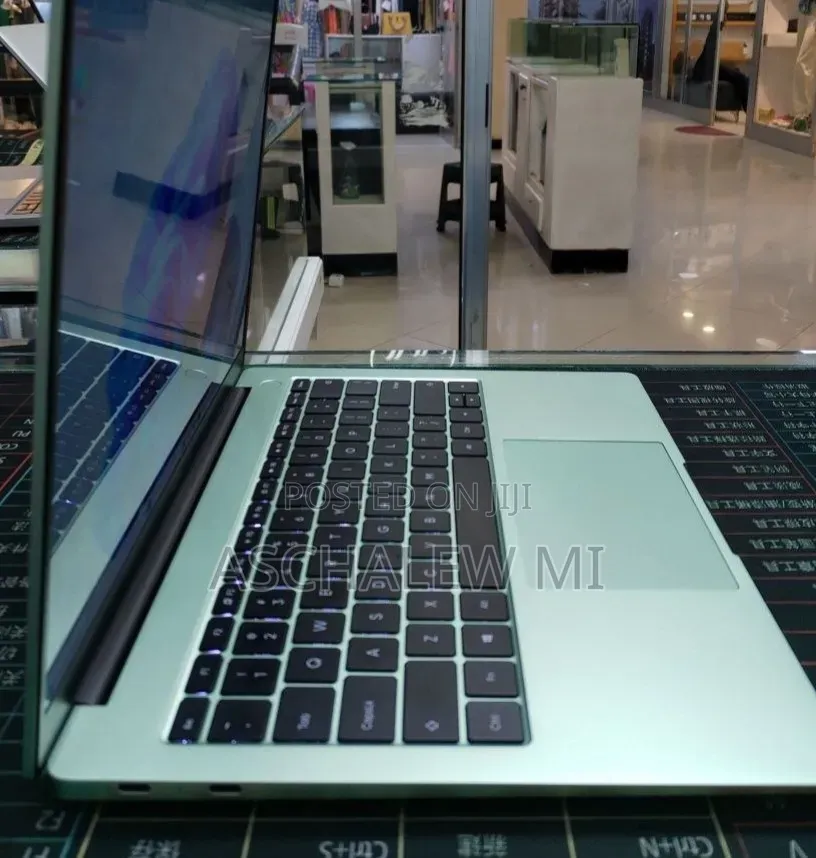 New Laptop 16GB Intel Core i5 SSD 512GB