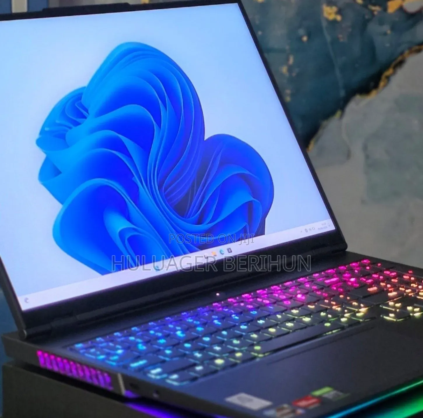 New Lenovo Legion Y7000P IRX9 Gaming Laptop 32GB AMD Ryzen 9 SSD 1T