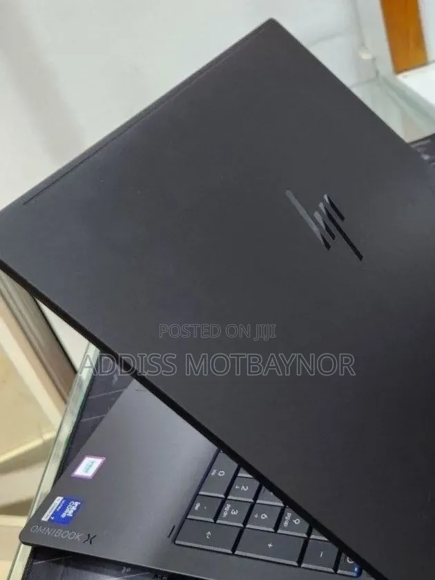 New Laptop HP Spectra 13 16GB Intel Core Ultra 7 SSD 1T