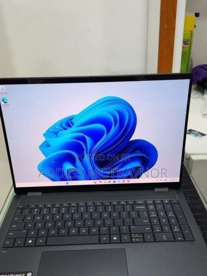 New Laptop HP Spectra 13 16GB Intel Core Ultra 7 SSD 1T