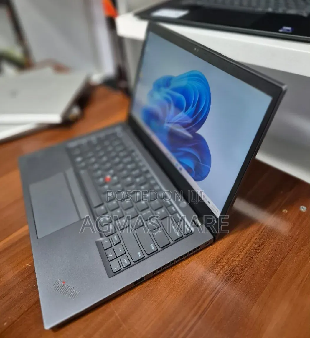 New Laptop Lenovo ThinkPad T14s Gen 2 16GB Intel Core i7 SSD 512GB