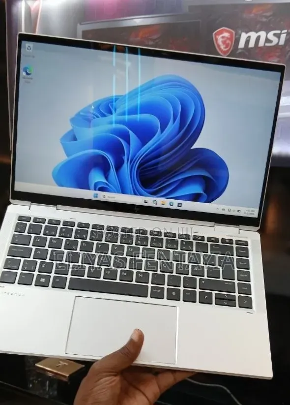 New Laptop HP EliteBook x360 1030 G8 16GB Intel Core i5 SSD 512GB