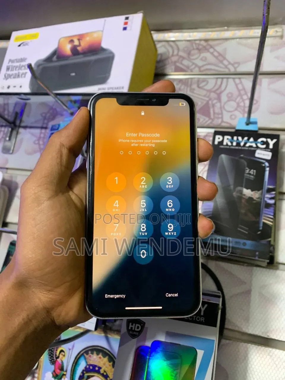 Apple iPhone XR 64 GB White