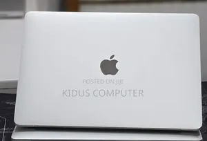 New Laptop Apple MacBook Pro 2020 32GB Intel Core i7 SSD 512GB