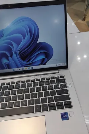 New Laptop HP EliteBook 840 16GB Intel Core i7 SSD 512GB