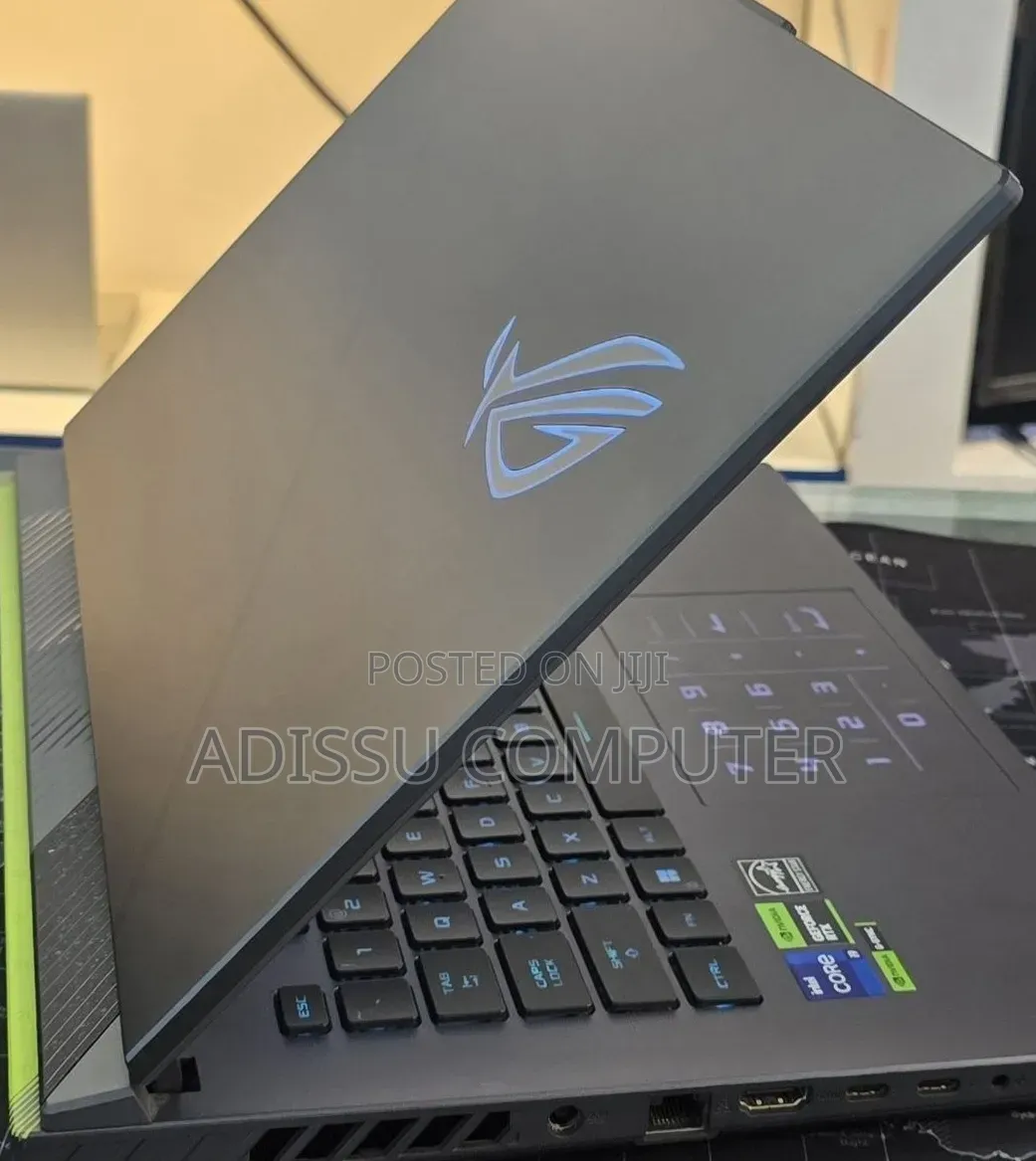 New Laptop Asus ROG Strix G15 16GB Intel Core i9 SSD 1T