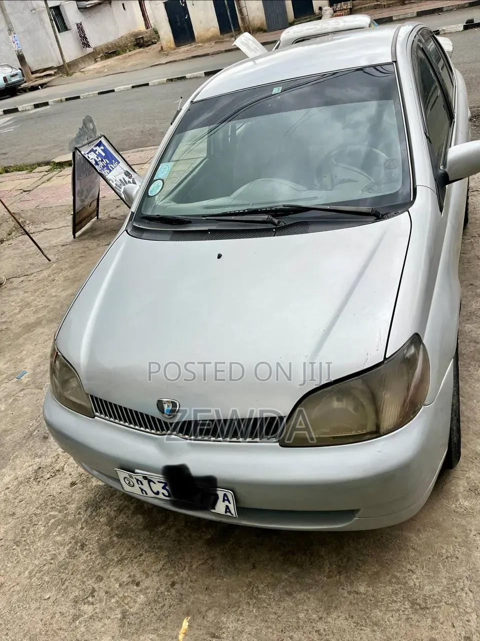 Toyota Platz 1.0 FWD 2001 Silver