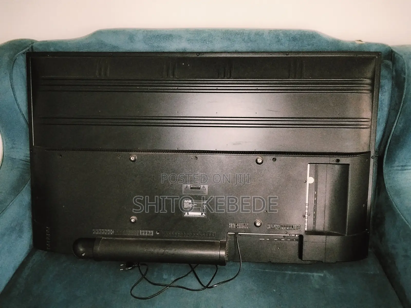 Zoom LED 50 Inch TV