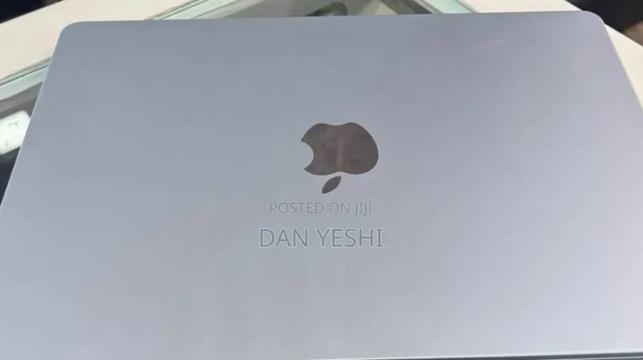 New Laptop Apple MacBook Air 16GB Apple M4 SSD 256GB