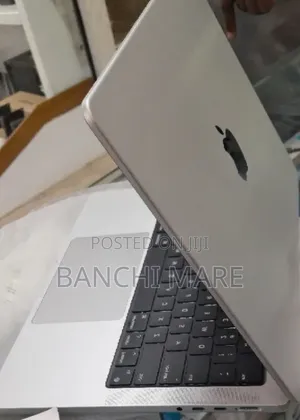 New Laptop Apple MacBook Pro 2024 M4 Pro 24GB Apple M4 Pro SSD 512GB